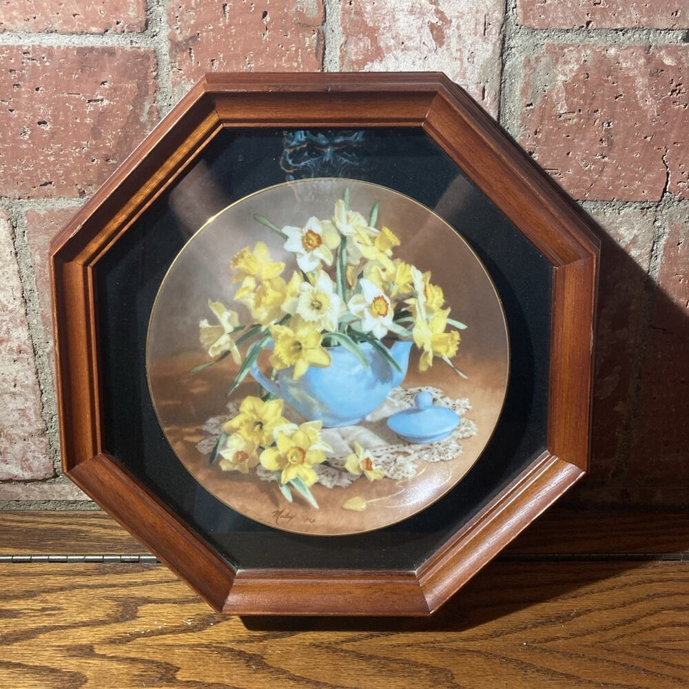 Collectible Plate “Daffodils” Vieonne Morley 6th Flowers Of Your Garden Series